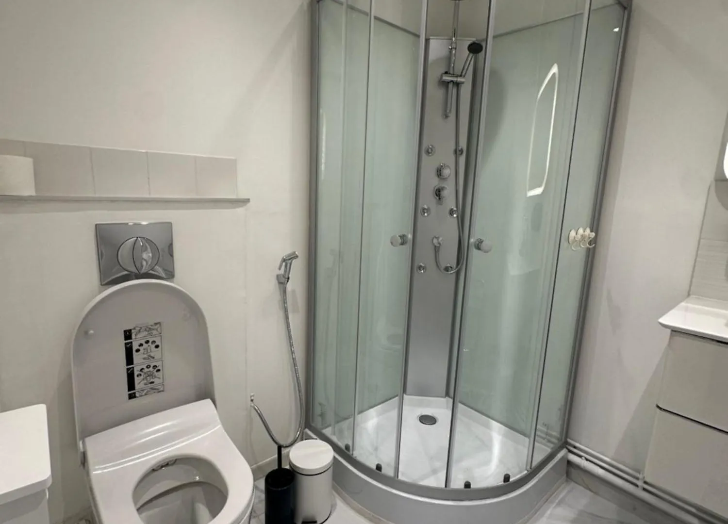 Tour Eiffel Two-Bathroom Two-Bedroom Loggia Spacious Quiet Brand-New Apartment Paryż Francja
