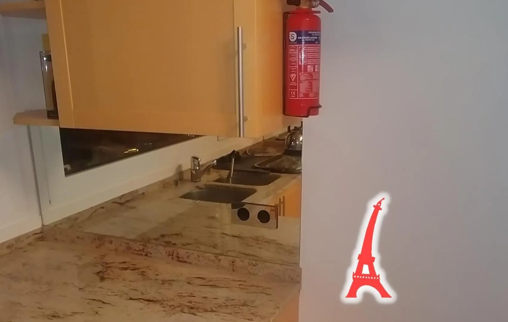 Tour Eiffel Two-Bathroom Two-Bedroom Loggia Spacious Quiet Brand-New Apartment Paryż Francja