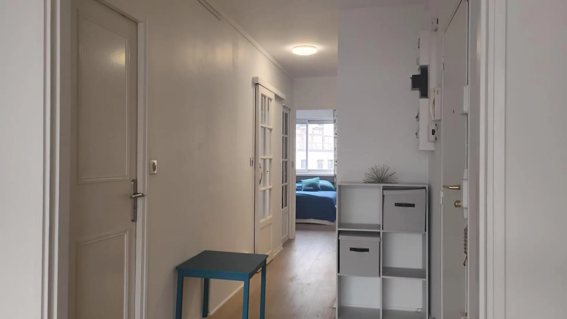 Tour Eiffel Two-Bathroom Two-Bedroom Loggia Spacious Quiet Brand-New Apartment Paryż